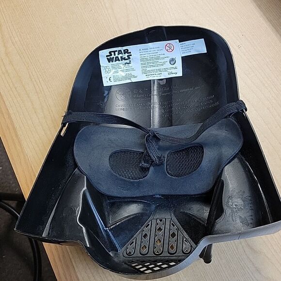 Star Wars childs Darth Vader costume size L 10-12 - Picture 9 of 12